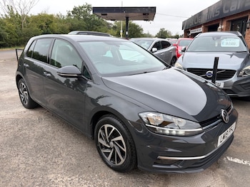 Used Volkswagen Golf 2019 for sale - 79212572: Photo
