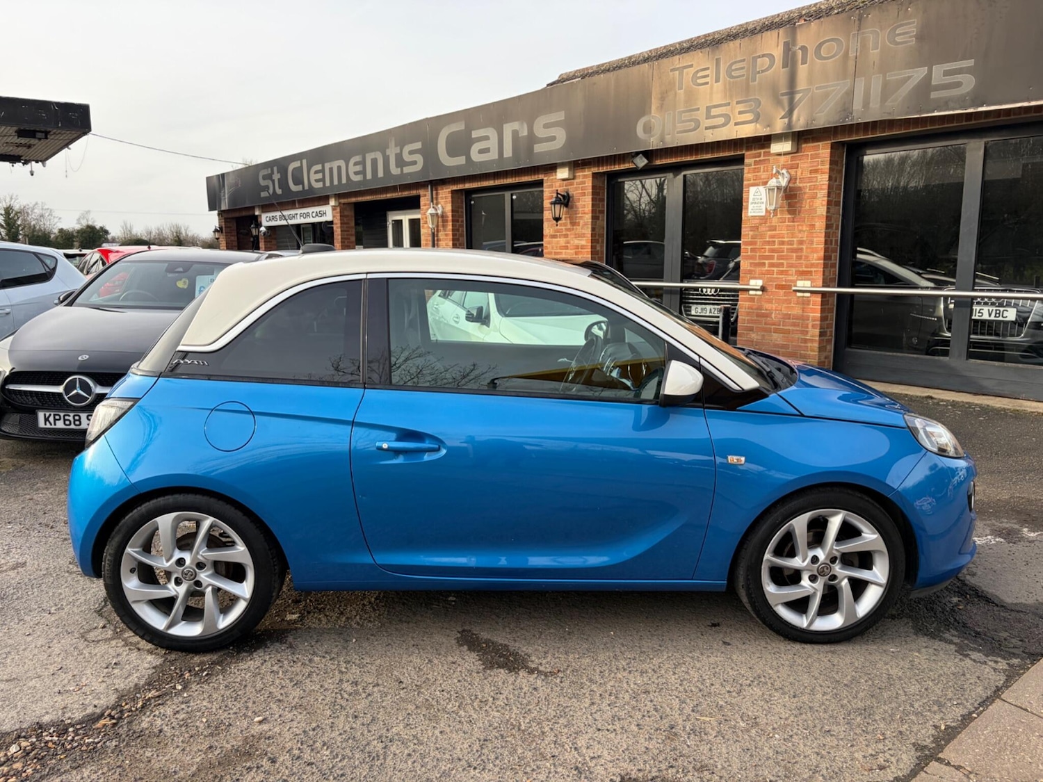 Used Vauxhall ADAM 2016 for sale - 77710469: Photo 2