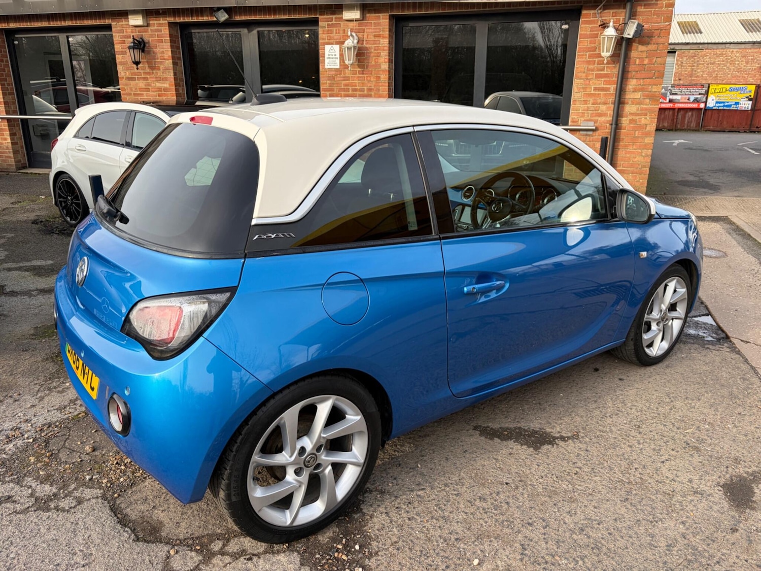 Used Vauxhall ADAM 2016 for sale - 77710469: Photo 3
