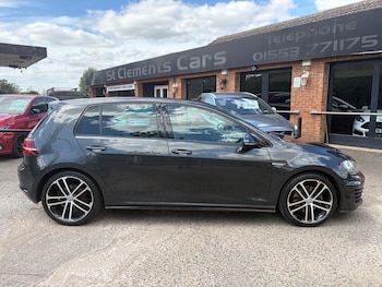 Used Volkswagen Golf 2016 for sale - 79049741: Photo