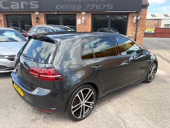 Used Volkswagen Golf 2016 for sale - 79049741: Photo