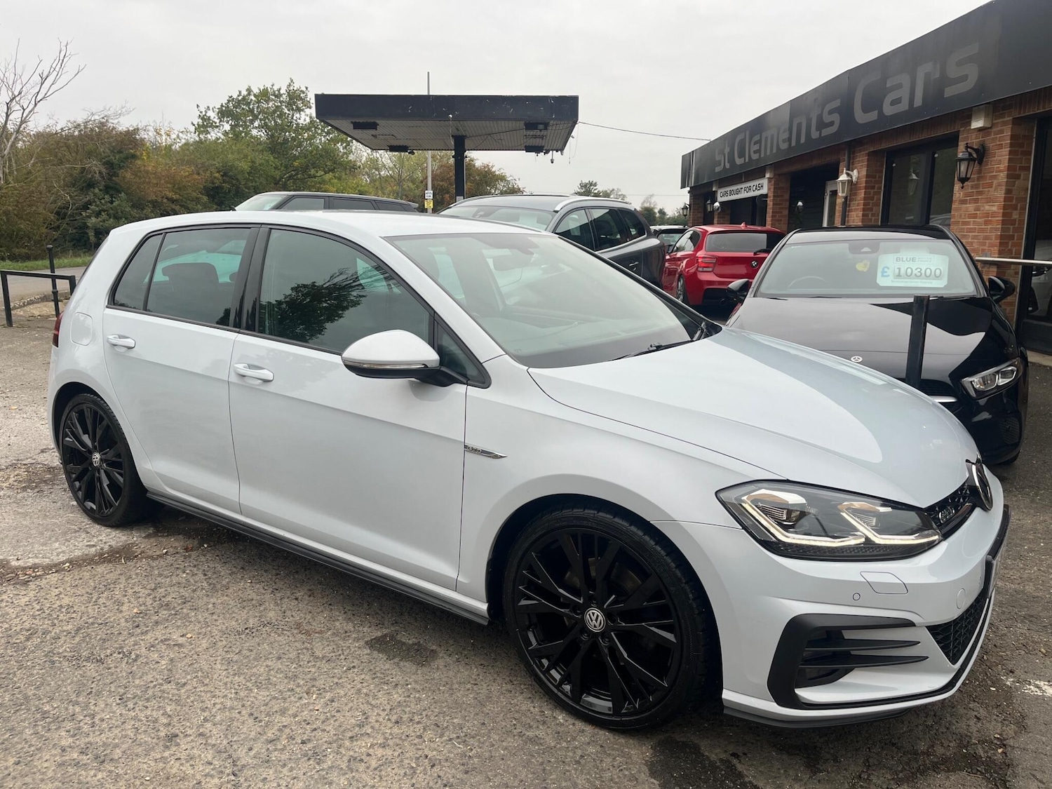 Used Volkswagen Golf 2017 for sale - 76336973: Photo 1