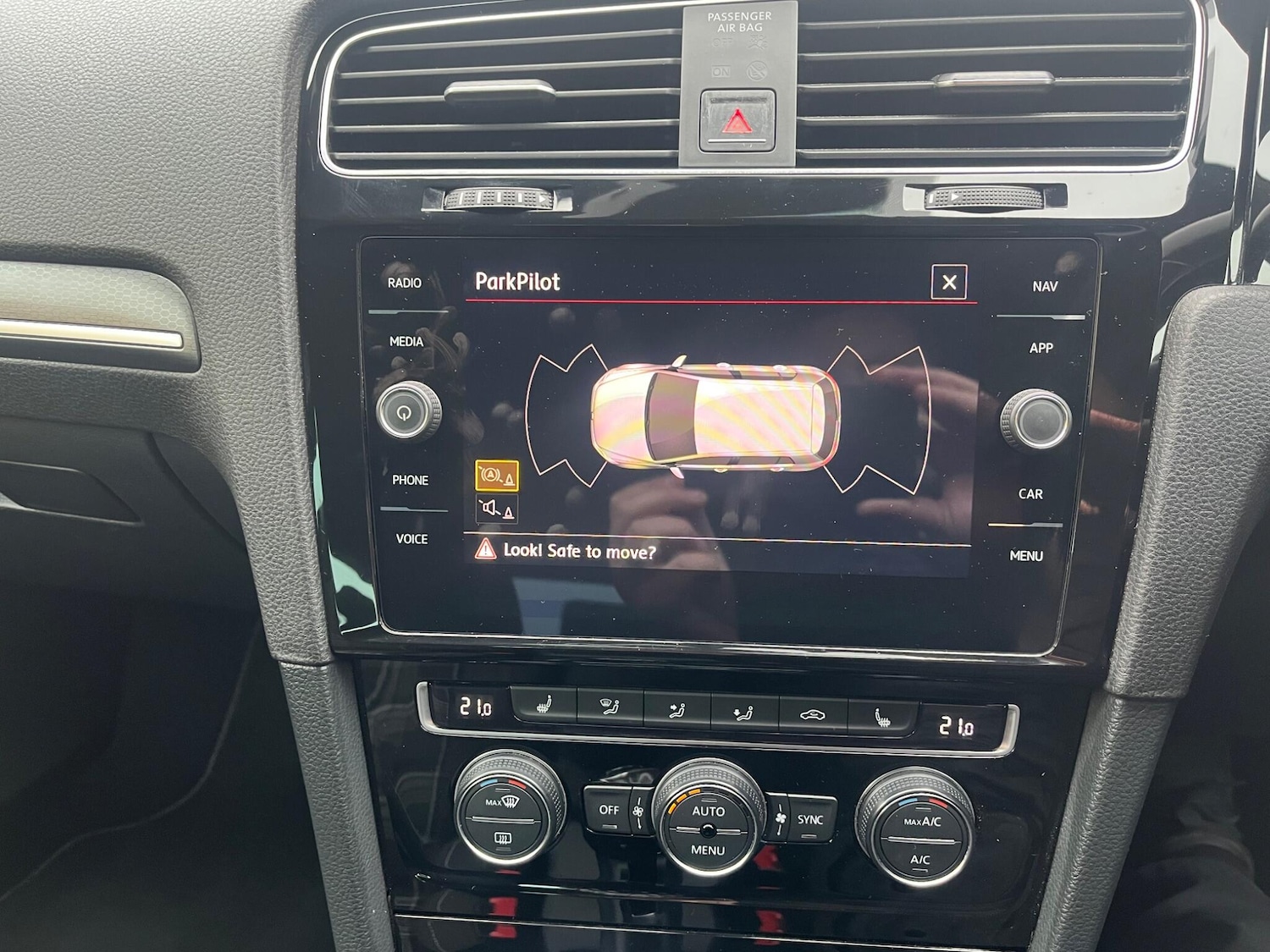 Used Volkswagen Golf 2017 for sale - 76336973: Photo 23