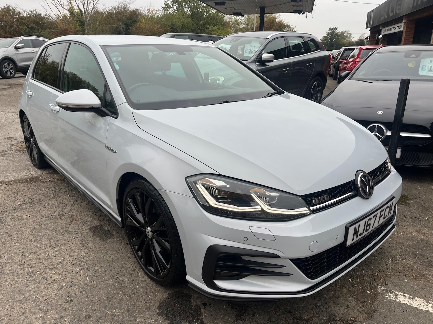 Used Volkswagen Golf 2017 for sale - 76336973: Photo 3
