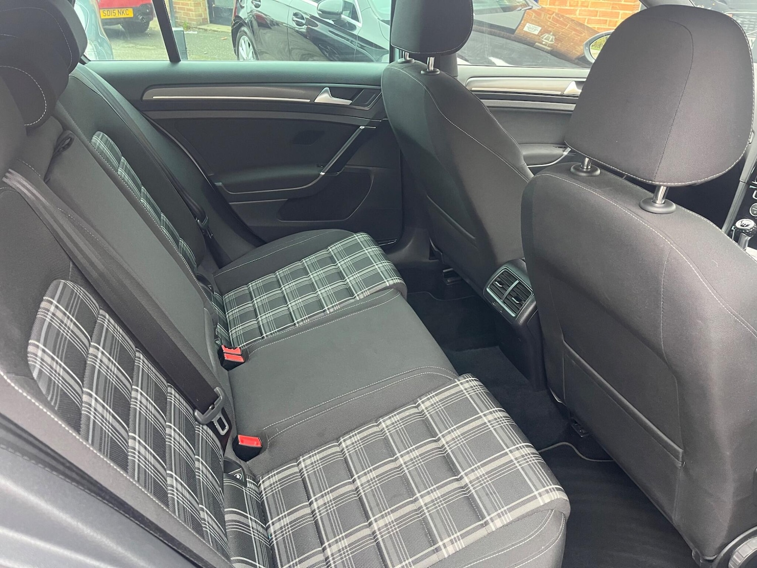 Used Volkswagen Golf 2017 for sale - 76336973: Photo 8