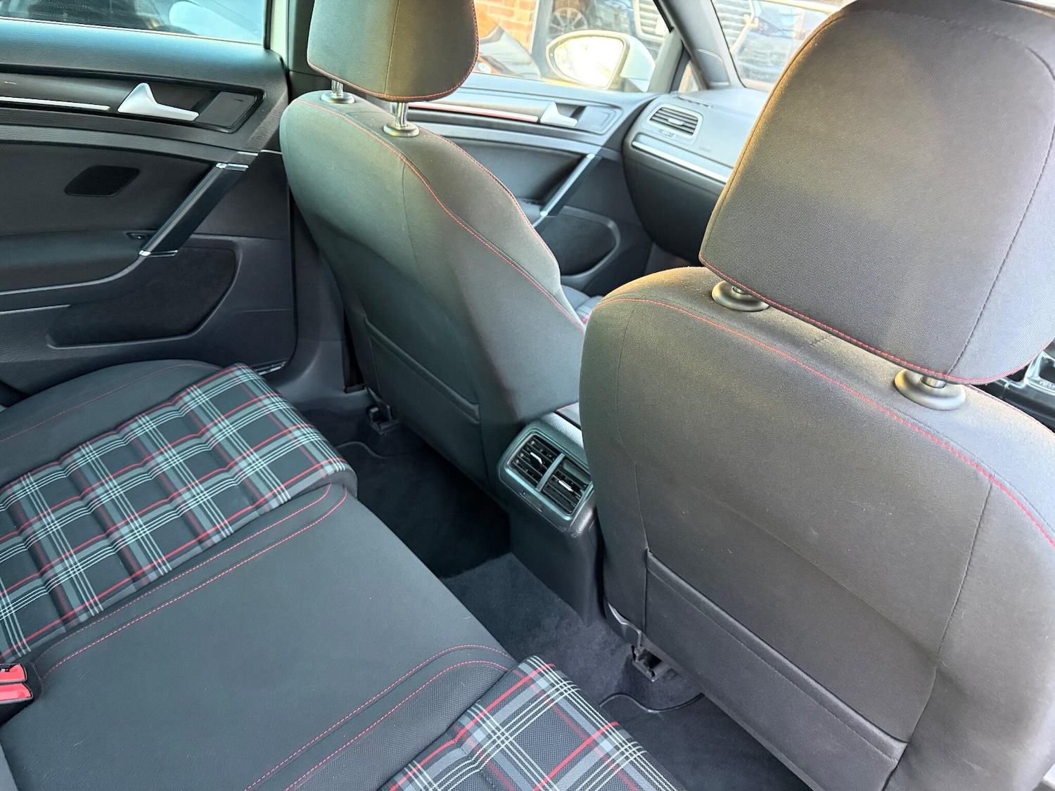 Used Volkswagen Golf 2015 for sale - 77119755: Photo 20