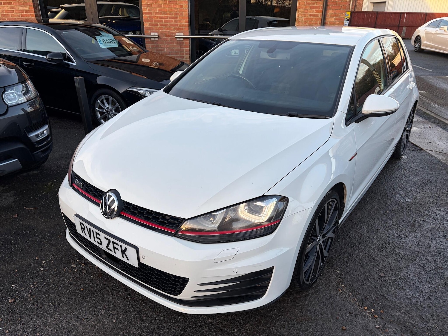 Used Volkswagen Golf 2015 for sale - 77119755: Photo 8