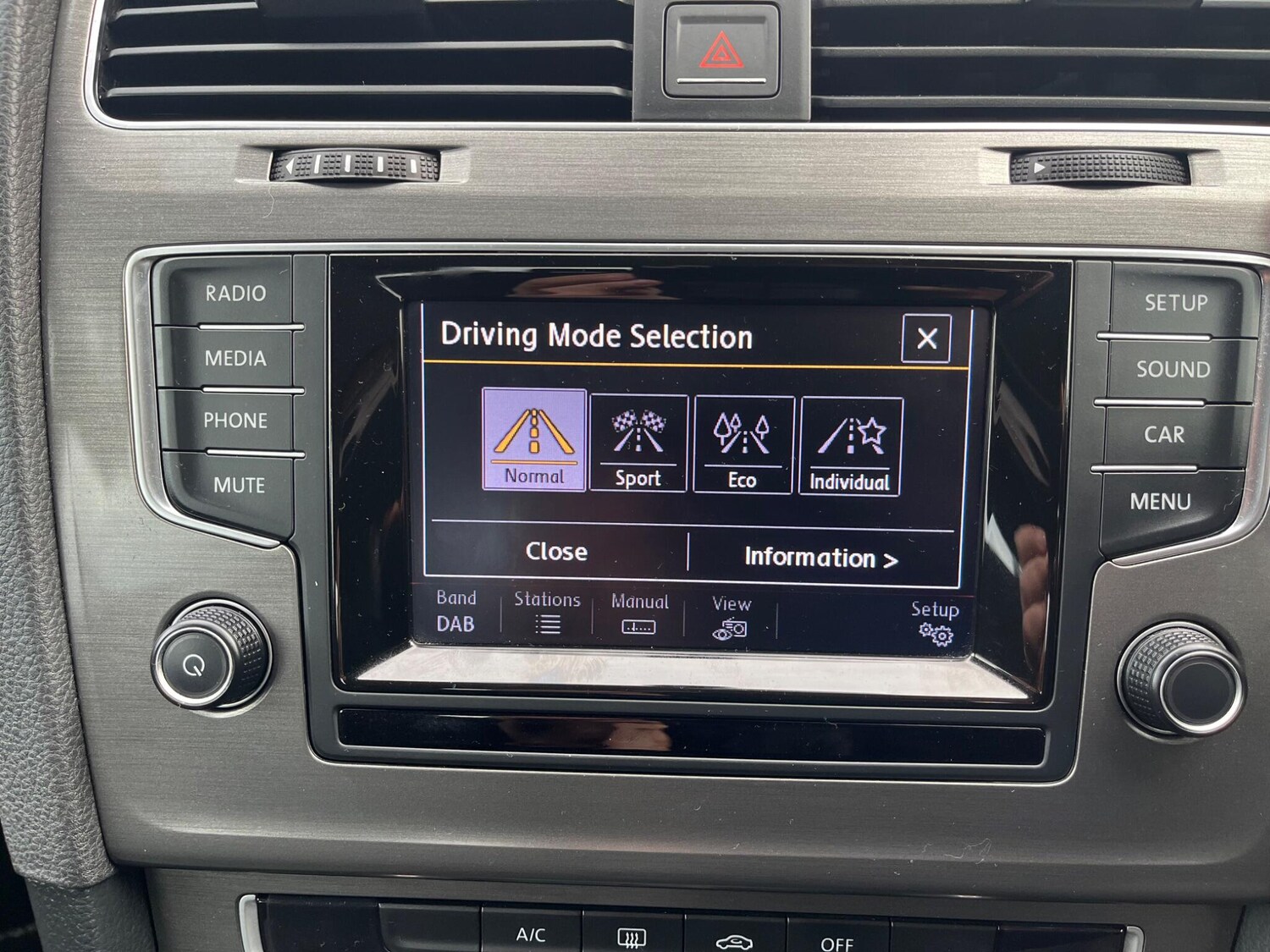 Used Volkswagen Golf 2013 for sale - 76538873: Photo 15