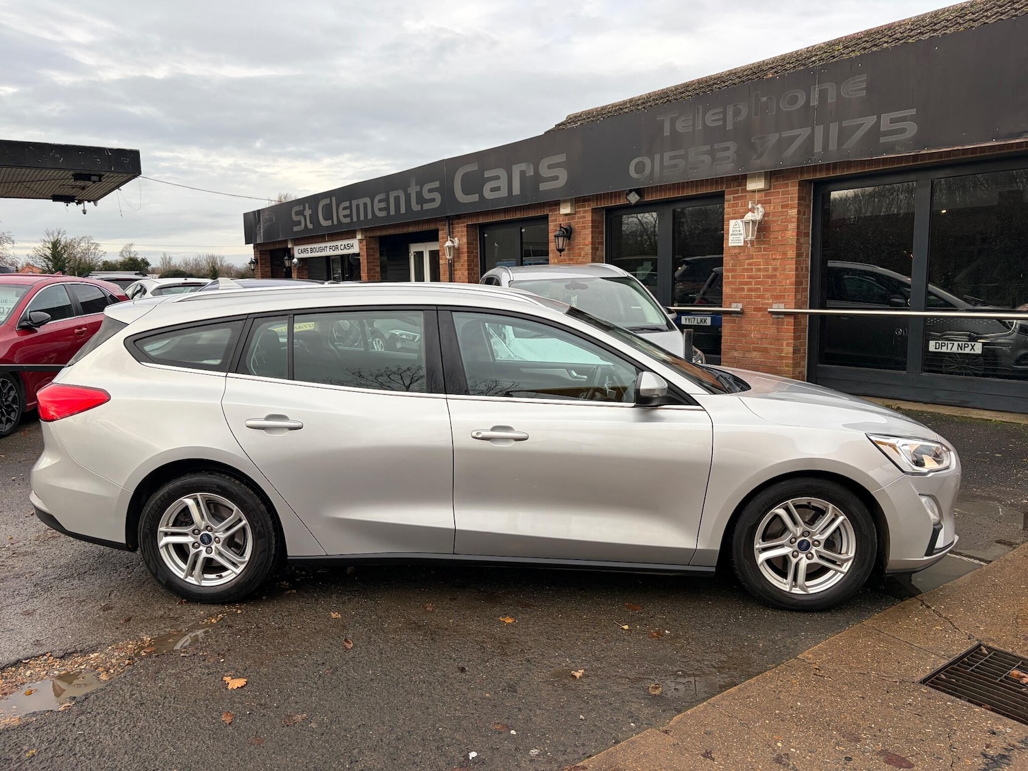 Used Ford Focus 2018 for sale - 76913969: Photo 2