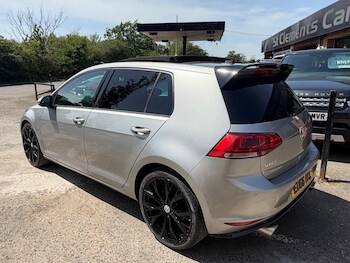 Used Volkswagen Golf 2016 for sale - 78859685: Photo
