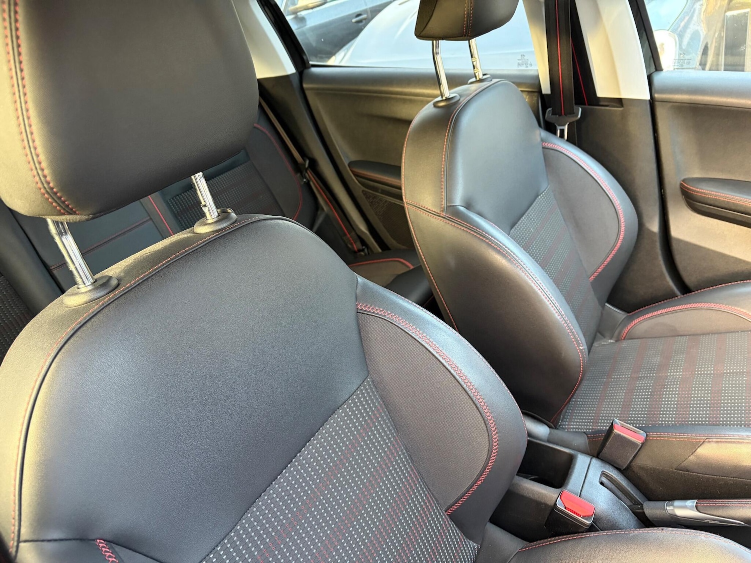 Used Peugeot 208 for sale - 76997312: Photo 14