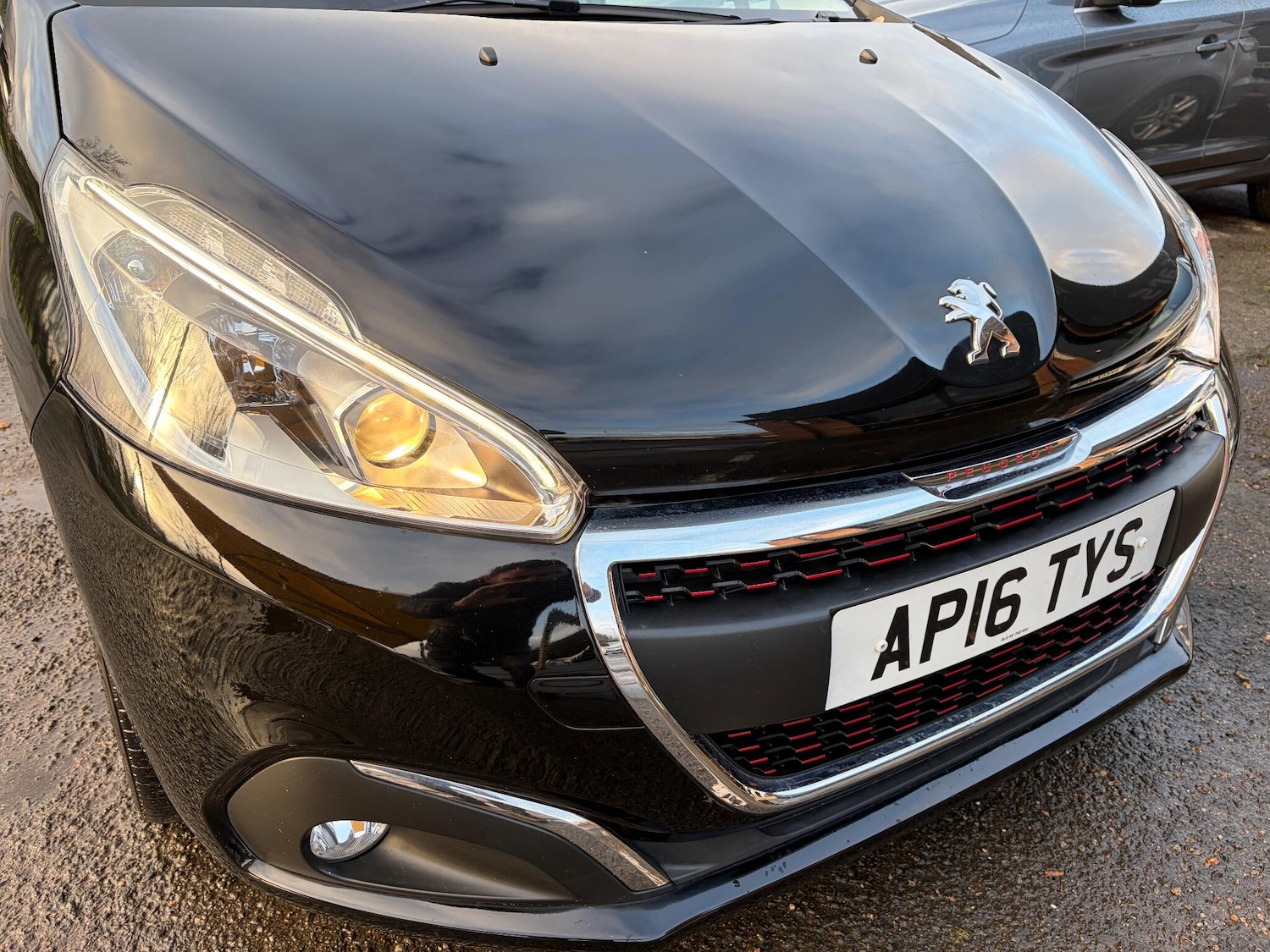 Used Peugeot 208 for sale - 76997312: Photo 6