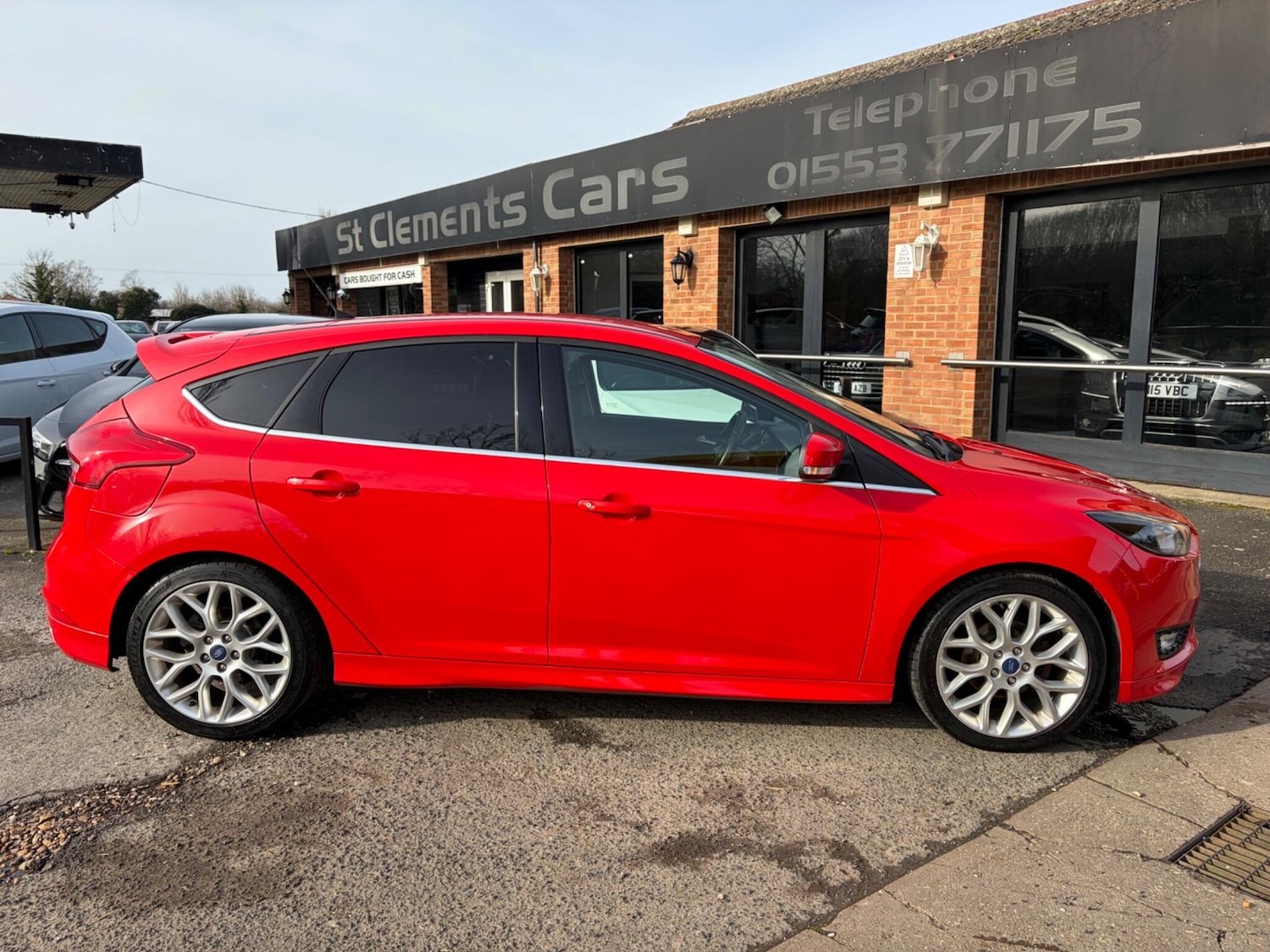 Used Ford Focus for sale - 77709826: Photo 2