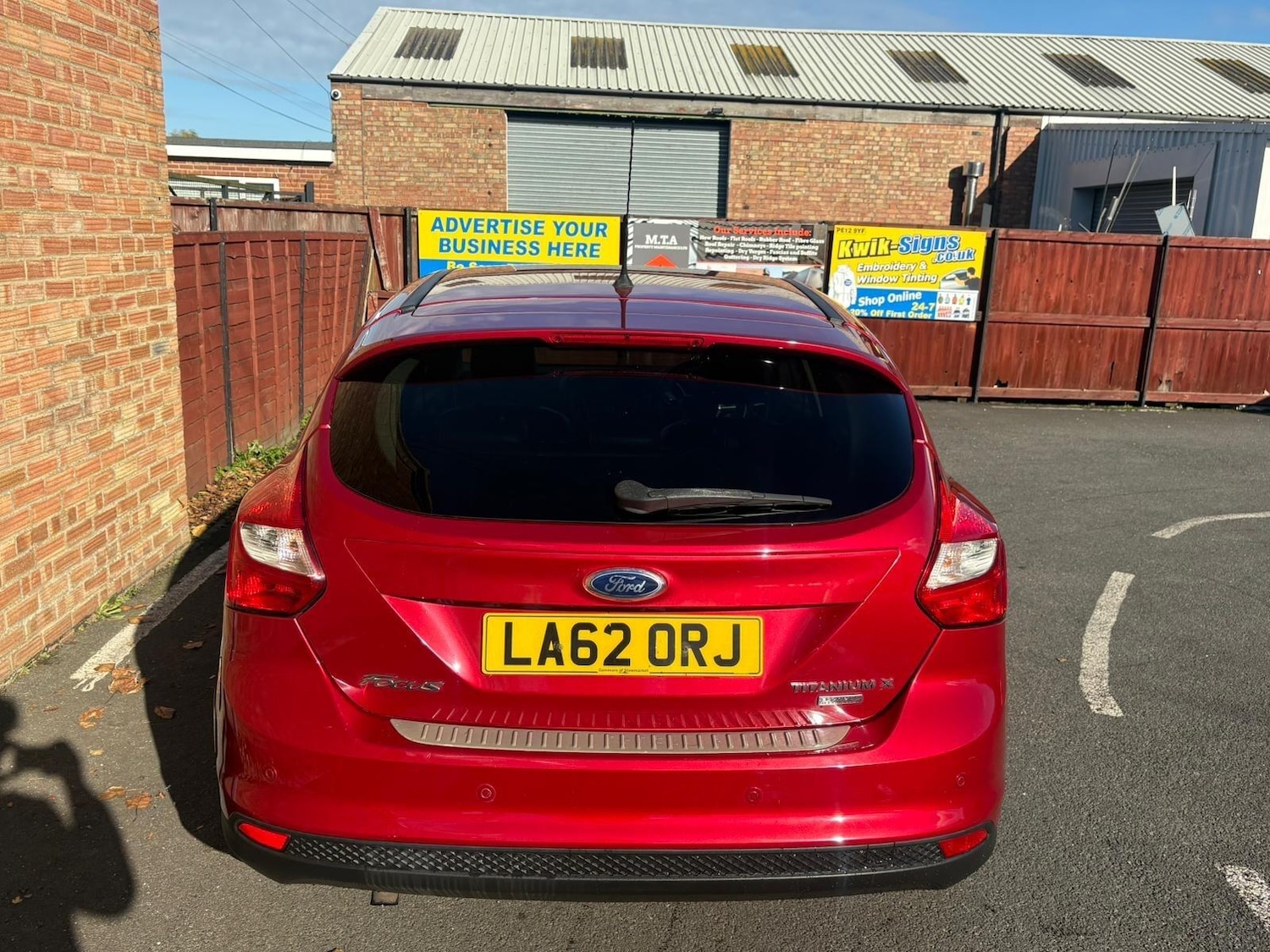 Used Ford Focus 2012 for sale - 76371175: Photo 7