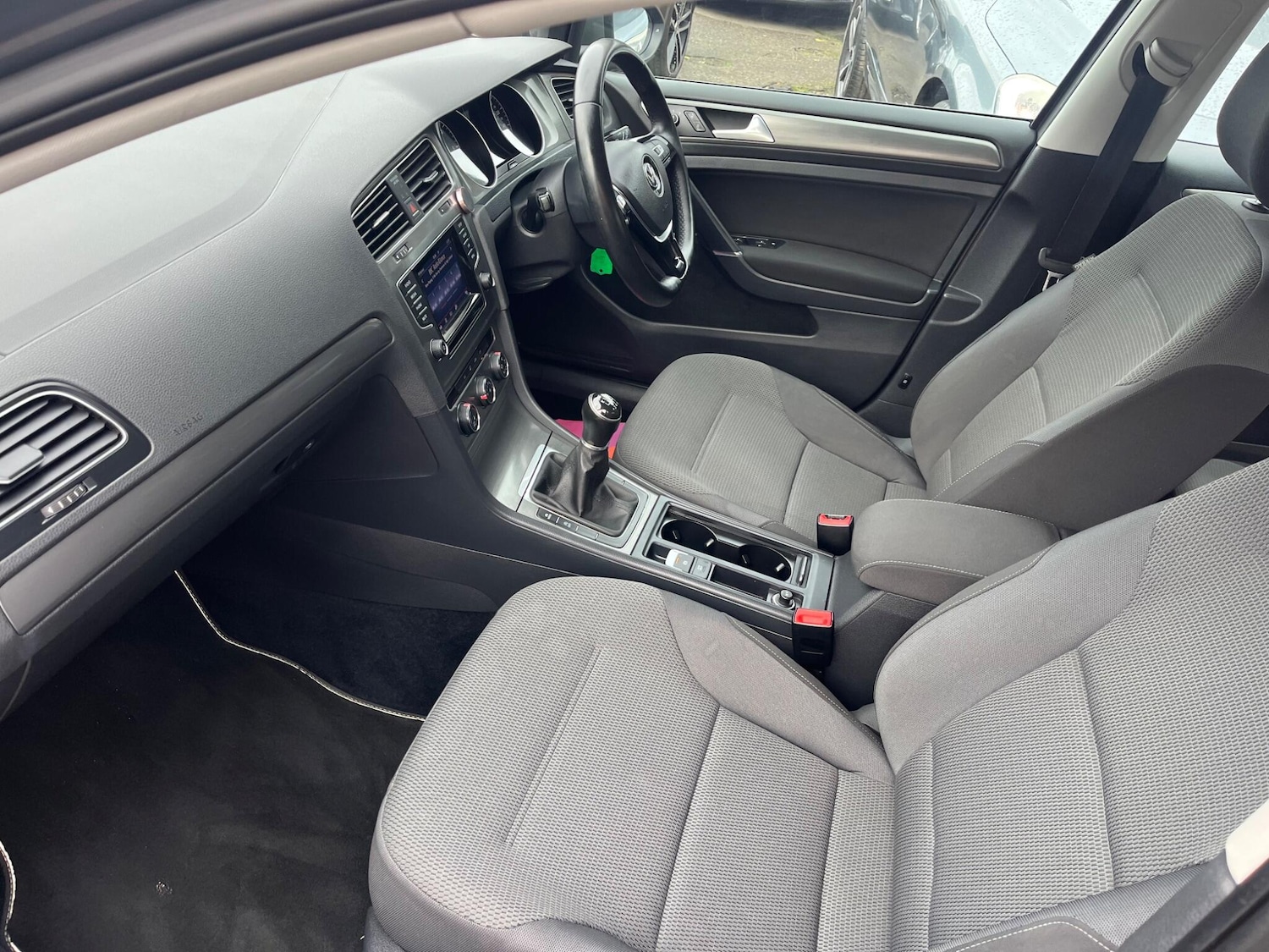 Used Volkswagen Golf 2013 for sale - 77144660: Photo 20