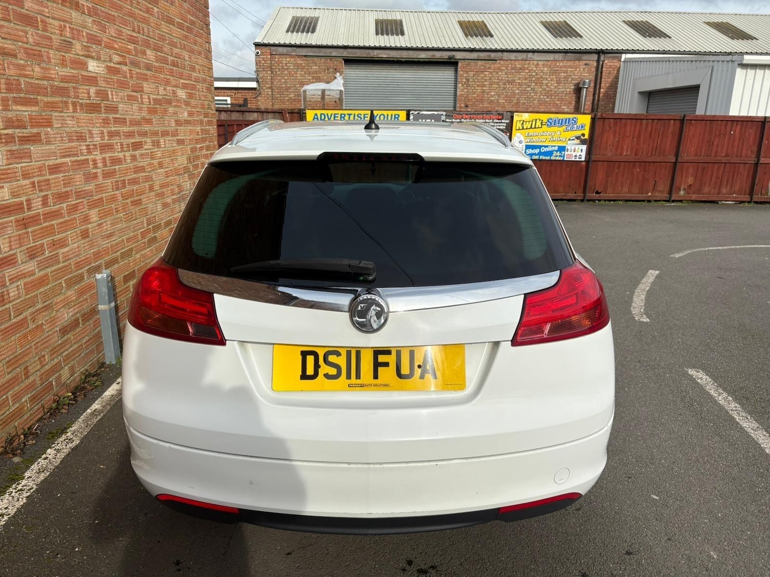 Used Vauxhall Insignia 2011 for sale - 78171029: Photo 7