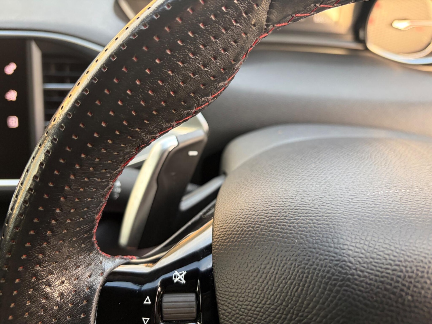 Used Peugeot 308 2016 for sale - 77345309: Photo 16