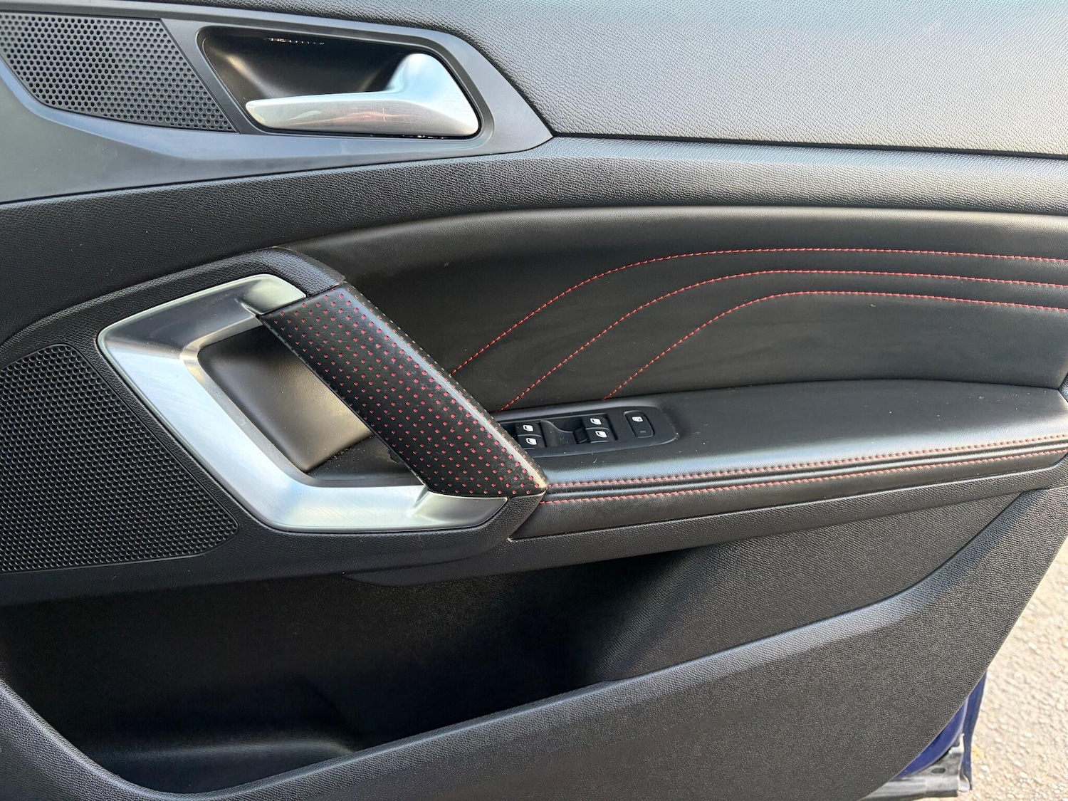 Used Peugeot 308 2016 for sale - 77345309: Photo 18