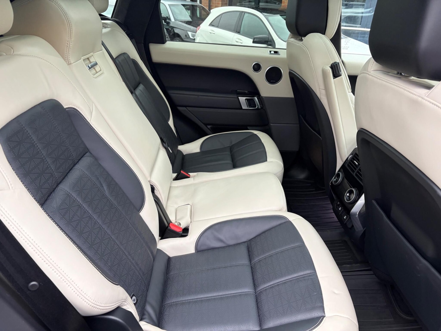 Used Land Rover Range Rover Sport for sale - 77737939: Photo 17