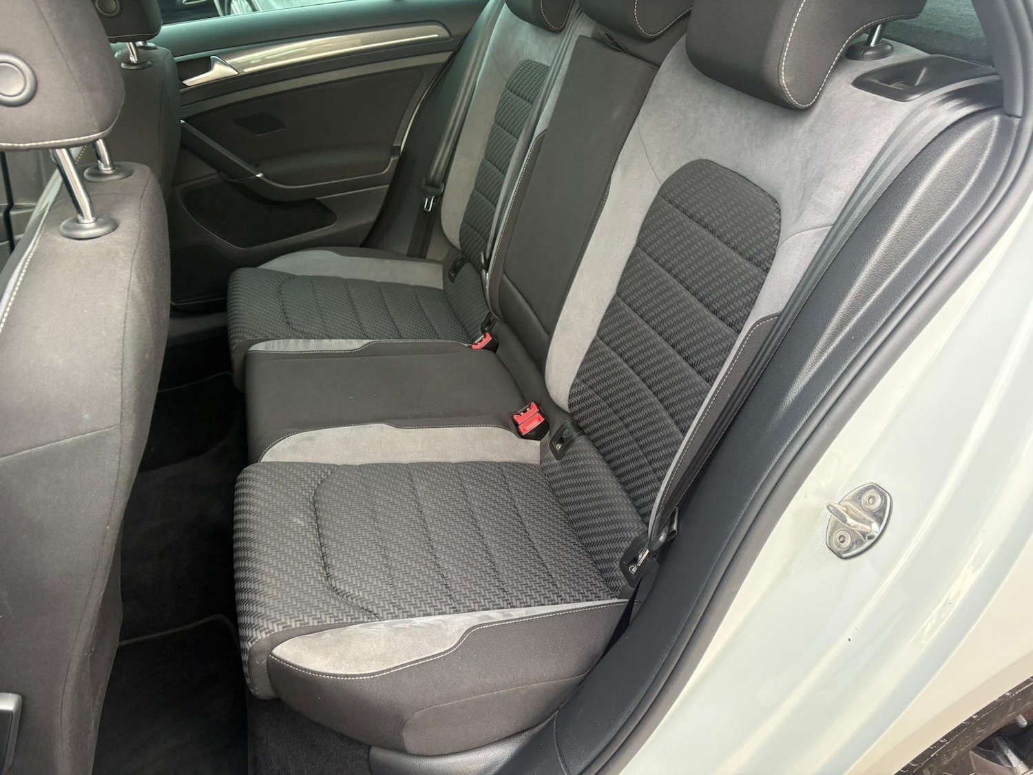 Used Volkswagen Golf 2018 for sale - 77029205: Photo 19