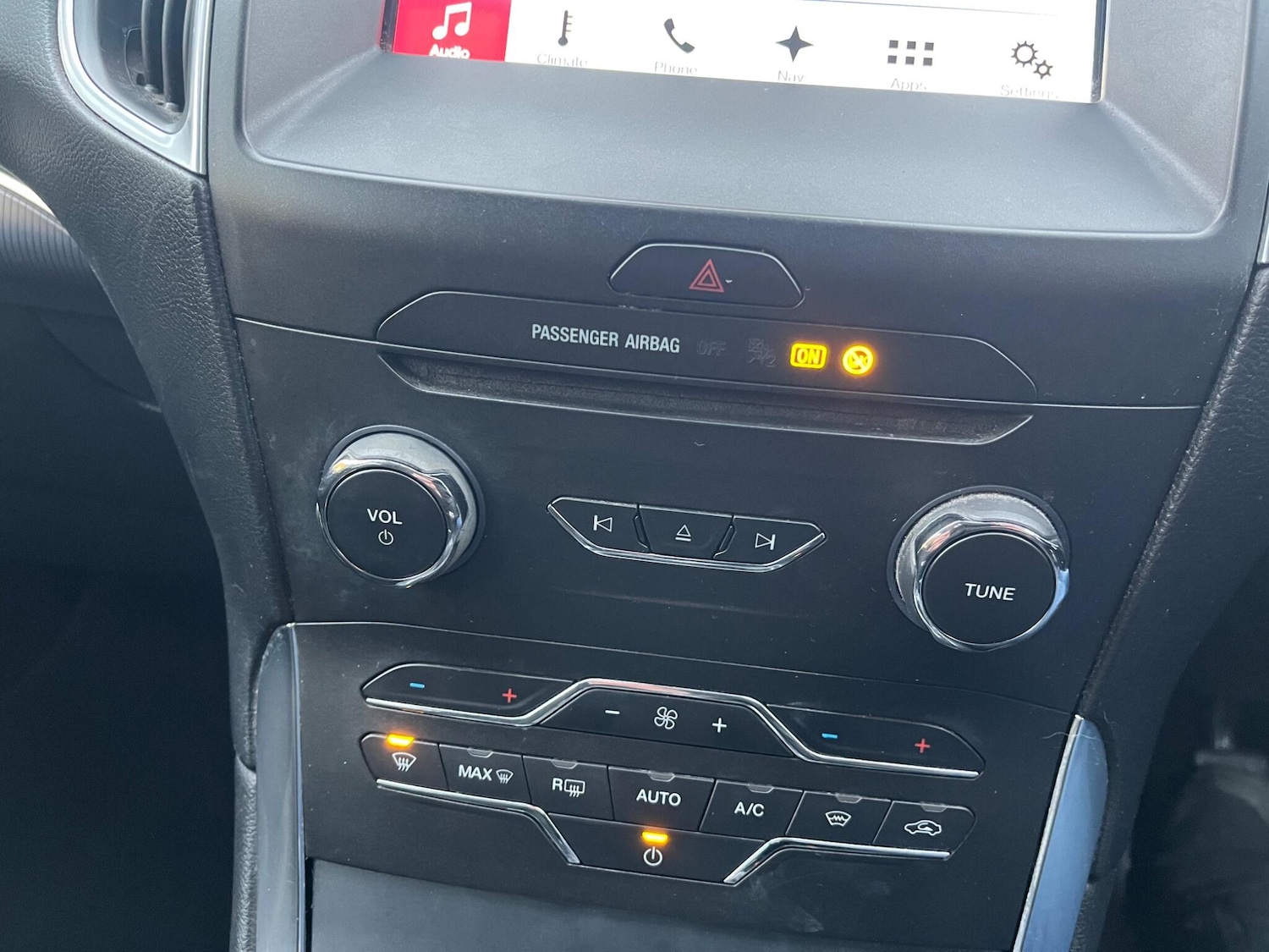 Used Ford S-Max 2016 for sale - 76645575: Photo 13