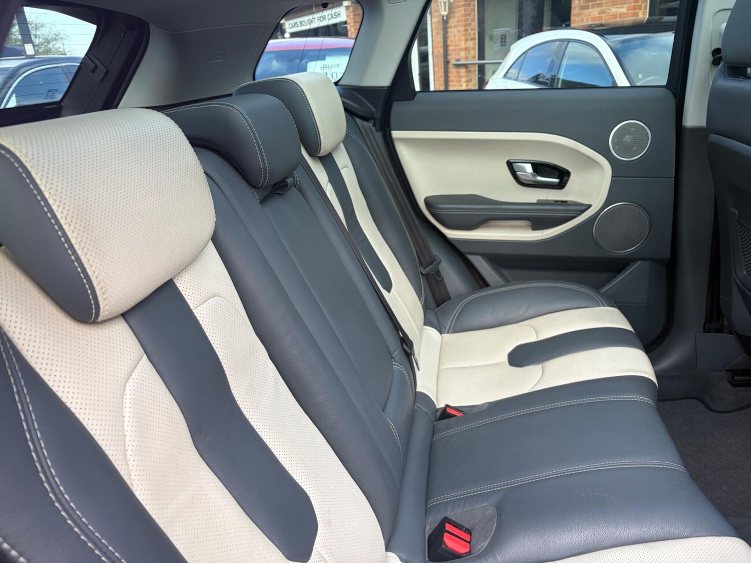 Used Land Rover Range Rover Evoque 2015 for sale - 78058036: Photo 10