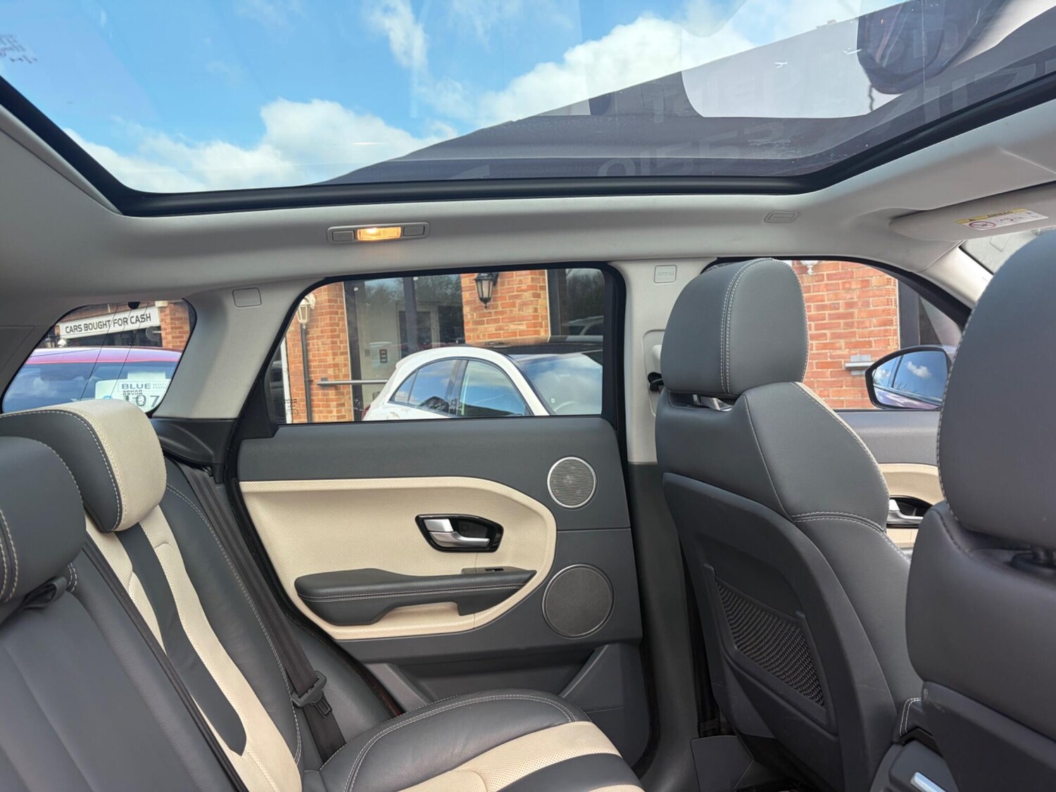 Used Land Rover Range Rover Evoque 2015 for sale - 78058036: Photo 11