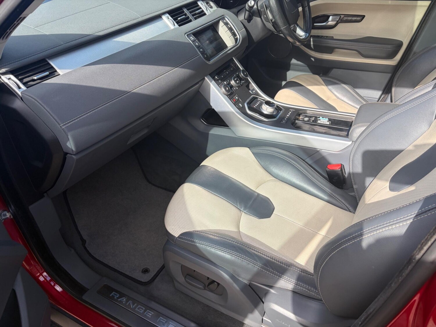 Used Land Rover Range Rover Evoque 2015 for sale - 78058036: Photo 30