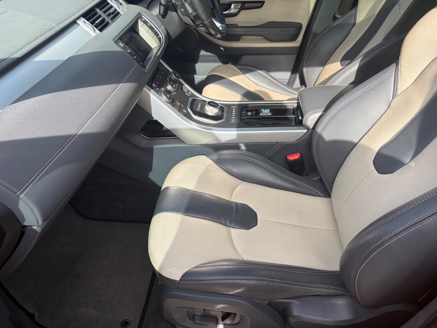 Used Land Rover Range Rover Evoque 2015 for sale - 78058036: Photo 31