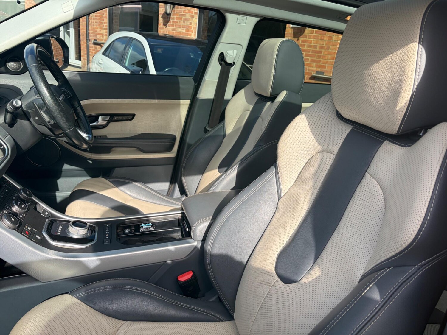 Used Land Rover Range Rover Evoque 2015 for sale - 78058036: Photo 32