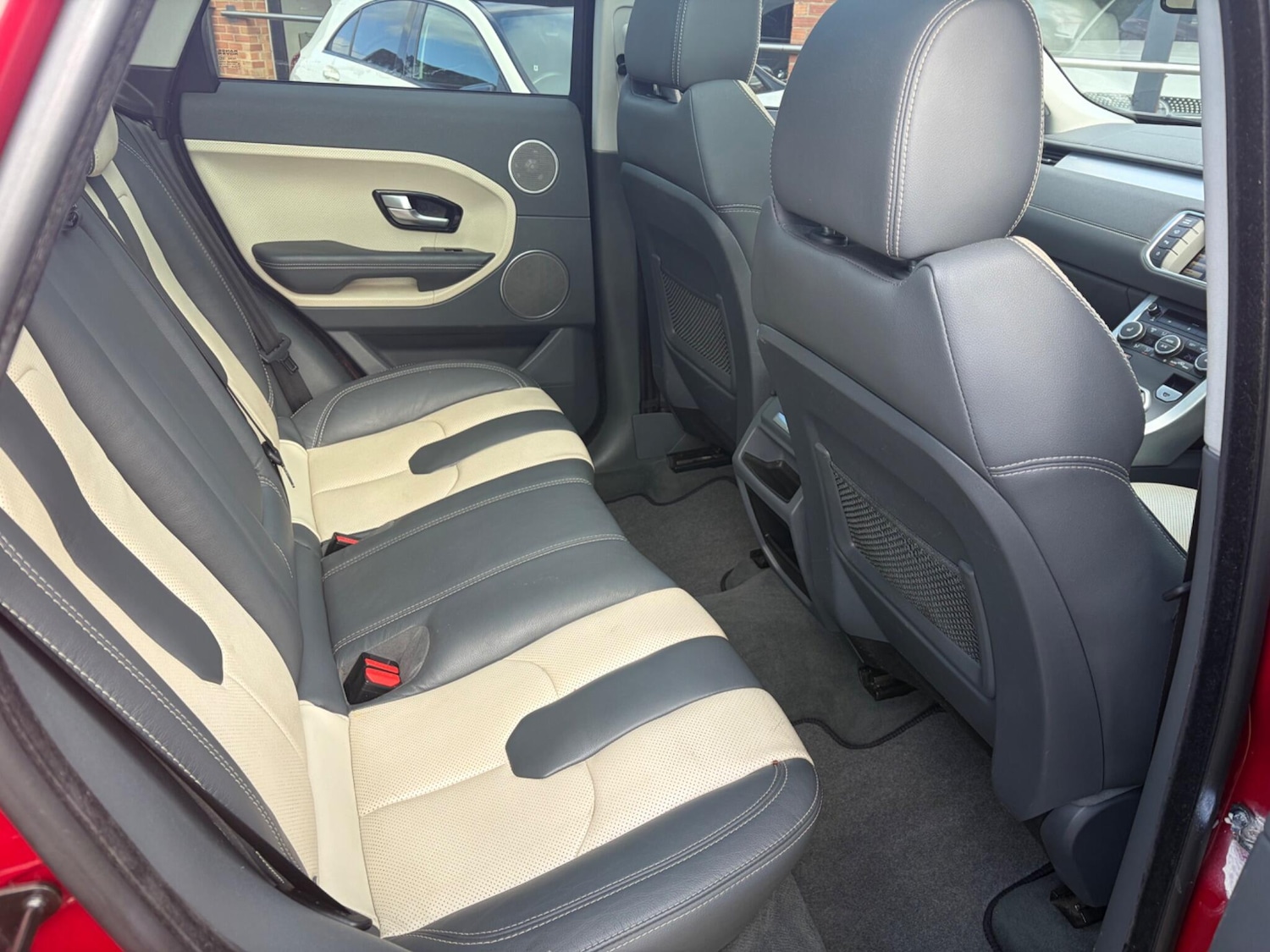 Used Land Rover Range Rover Evoque 2015 for sale - 78058036: Photo 8