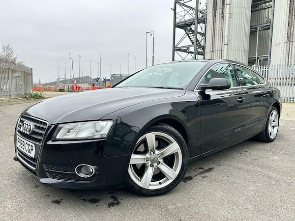 Used Audi A5 2010 for sale - 76175632: Photo 2