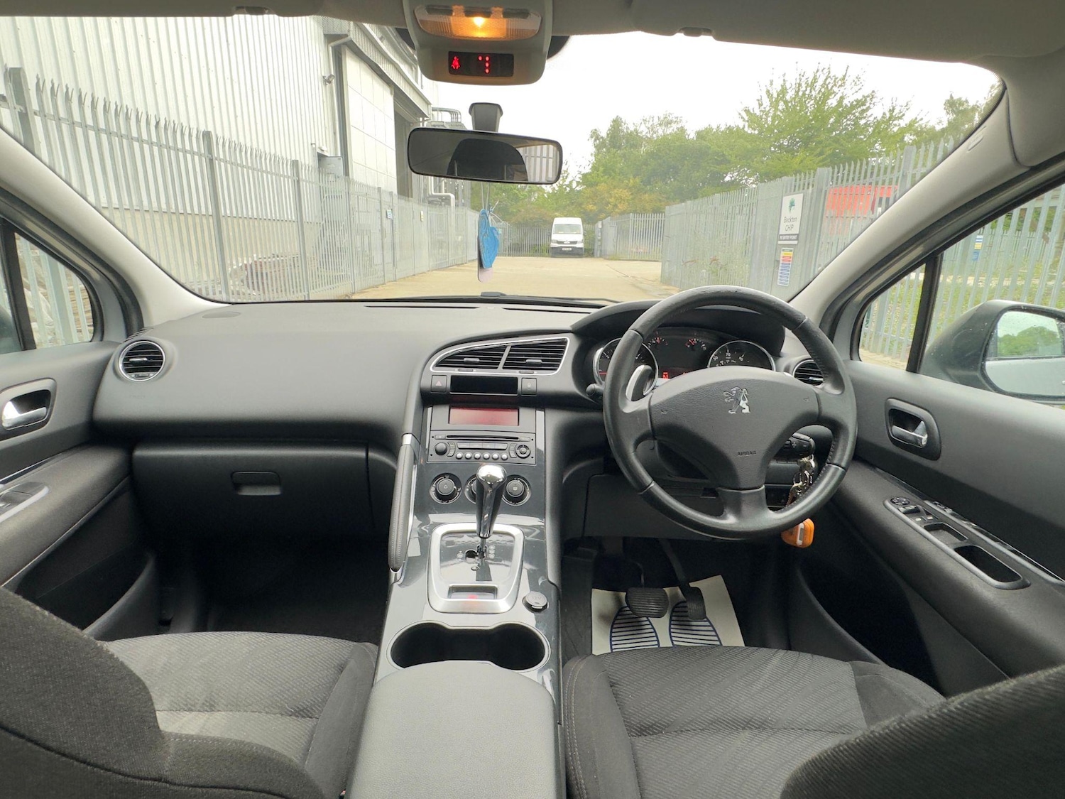 Used Peugeot 3008 2010 for sale - 77015538: Photo 13