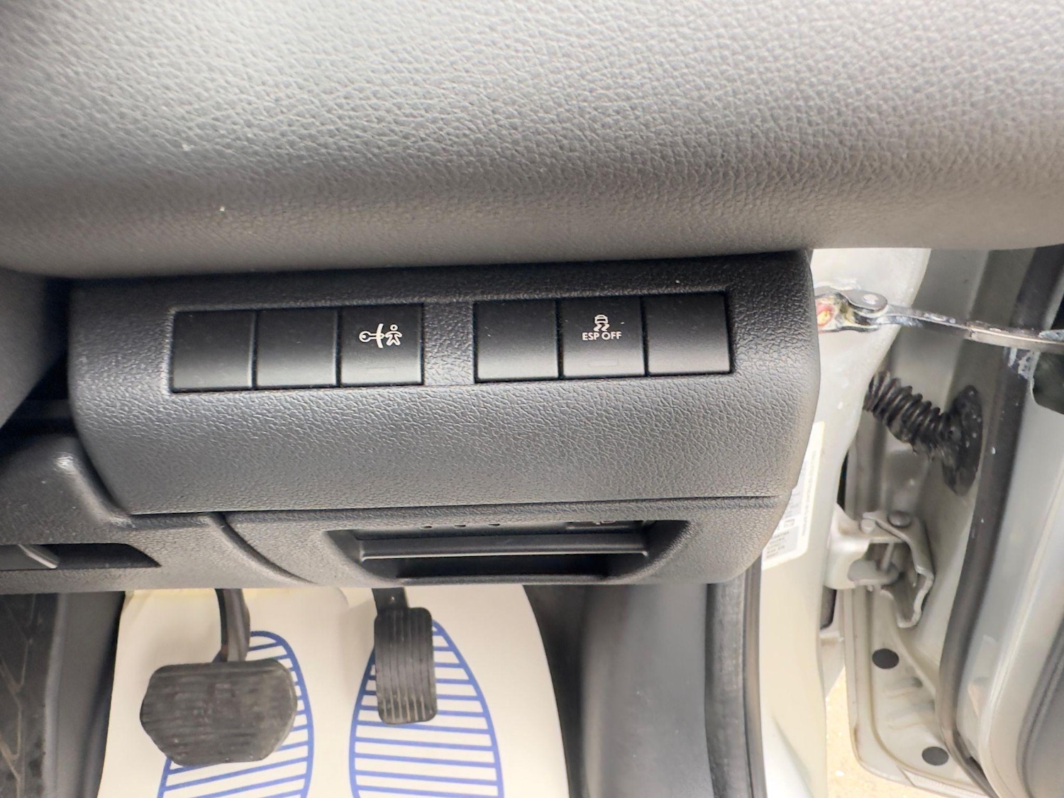 Used Peugeot 3008 2010 for sale - 77015538: Photo 32