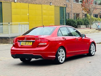 Used Mercedes-Benz C Class 2011 for sale - 76597427: Photo