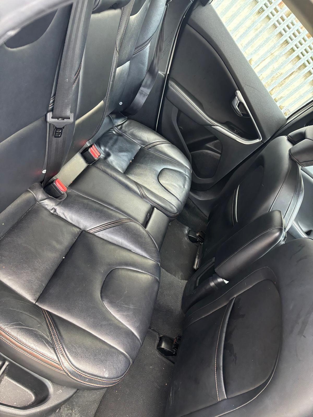 Used Volvo V40 2015 for sale - 76656946: Photo 14