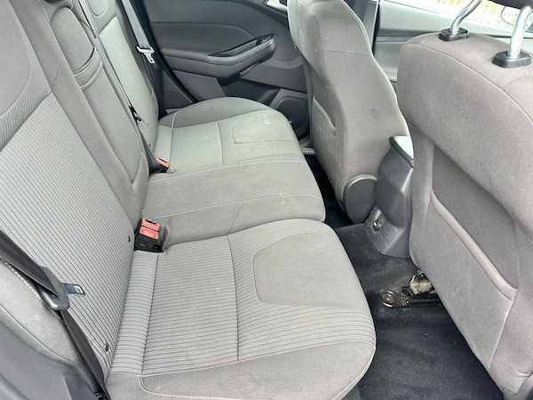 Used Ford Focus 2012 for sale - 76026709: Photo 24