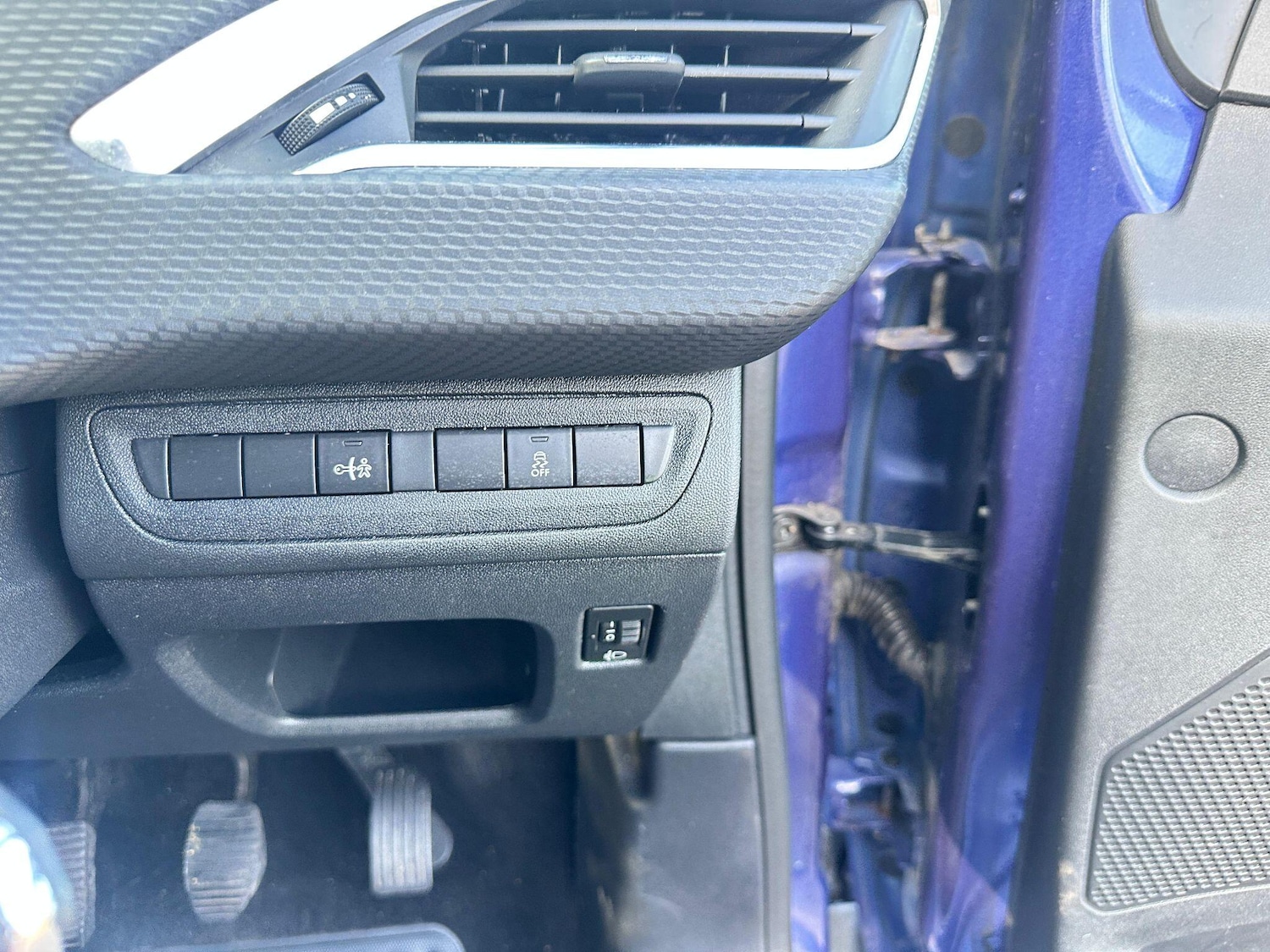 Used Peugeot 2008 2013 for sale - 76094394: Photo 13