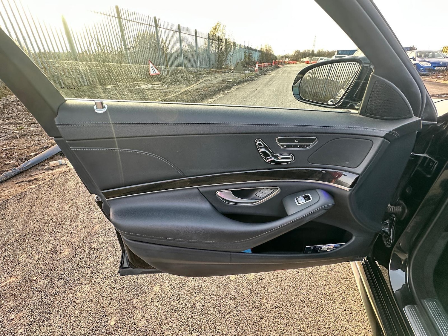 Used Mercedes-Benz S Class for sale - 77825193: Photo 32