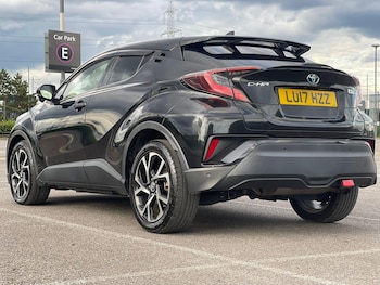 Used Toyota C-HR 2017 for sale - 75246616: Photo