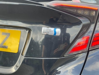 Used Toyota C-HR 2017 for sale - 75246616: Photo