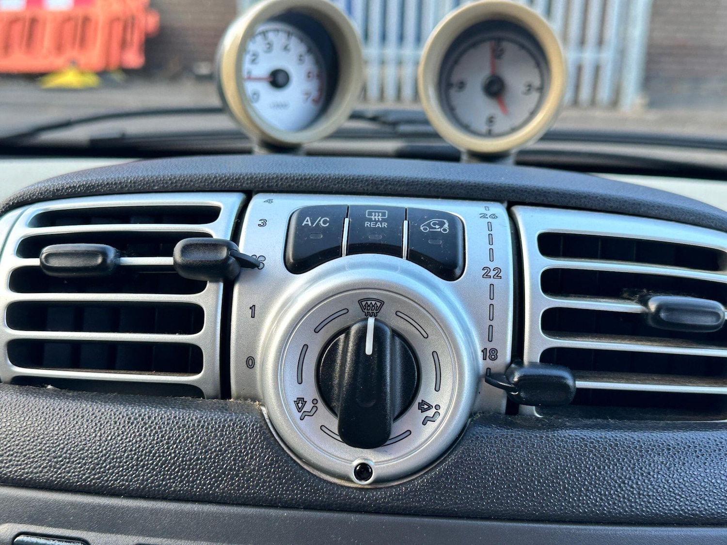 Used smart fortwo 2009 for sale - 76200216: Photo 19