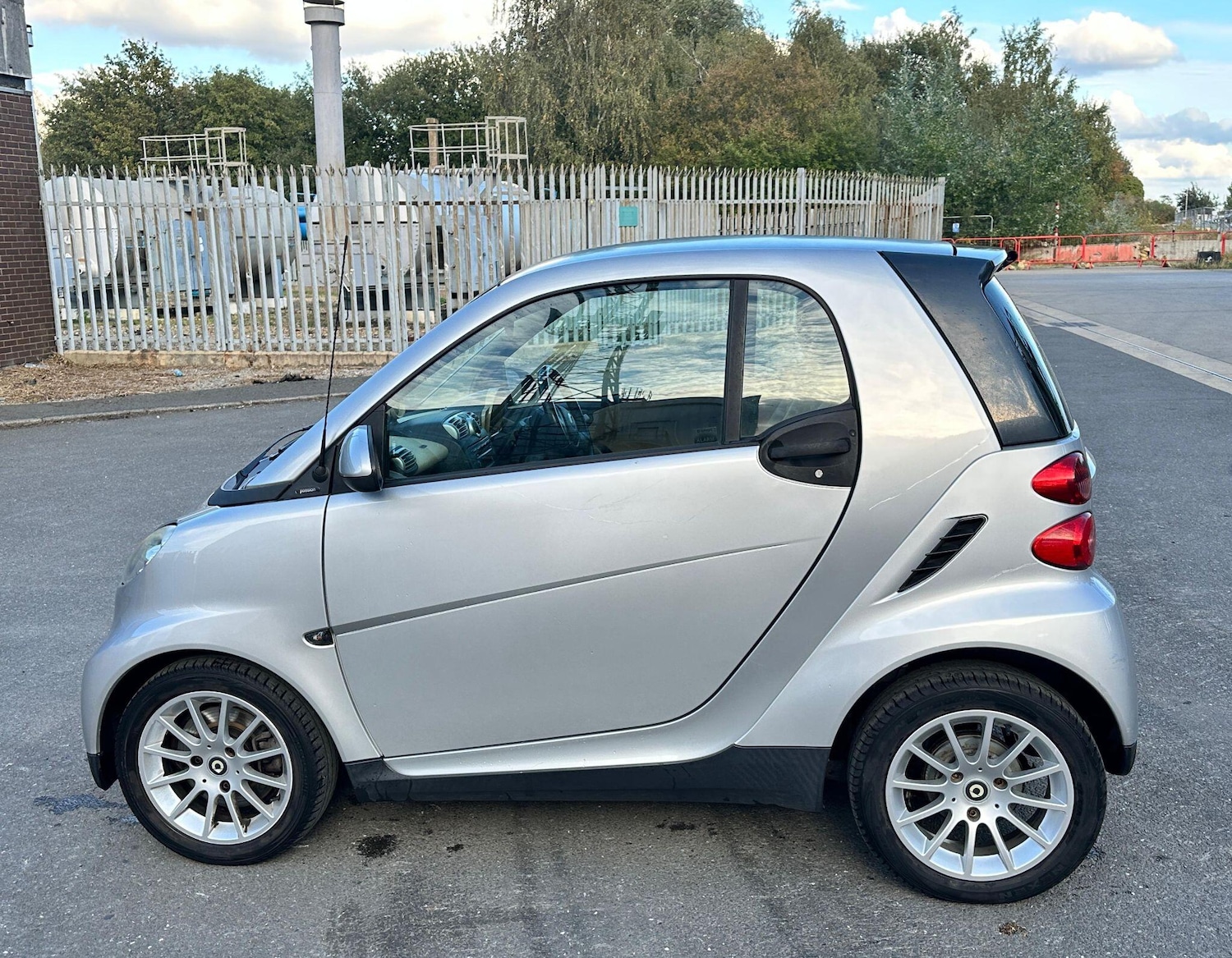 Used smart fortwo 2009 for sale - 76200216: Photo 8