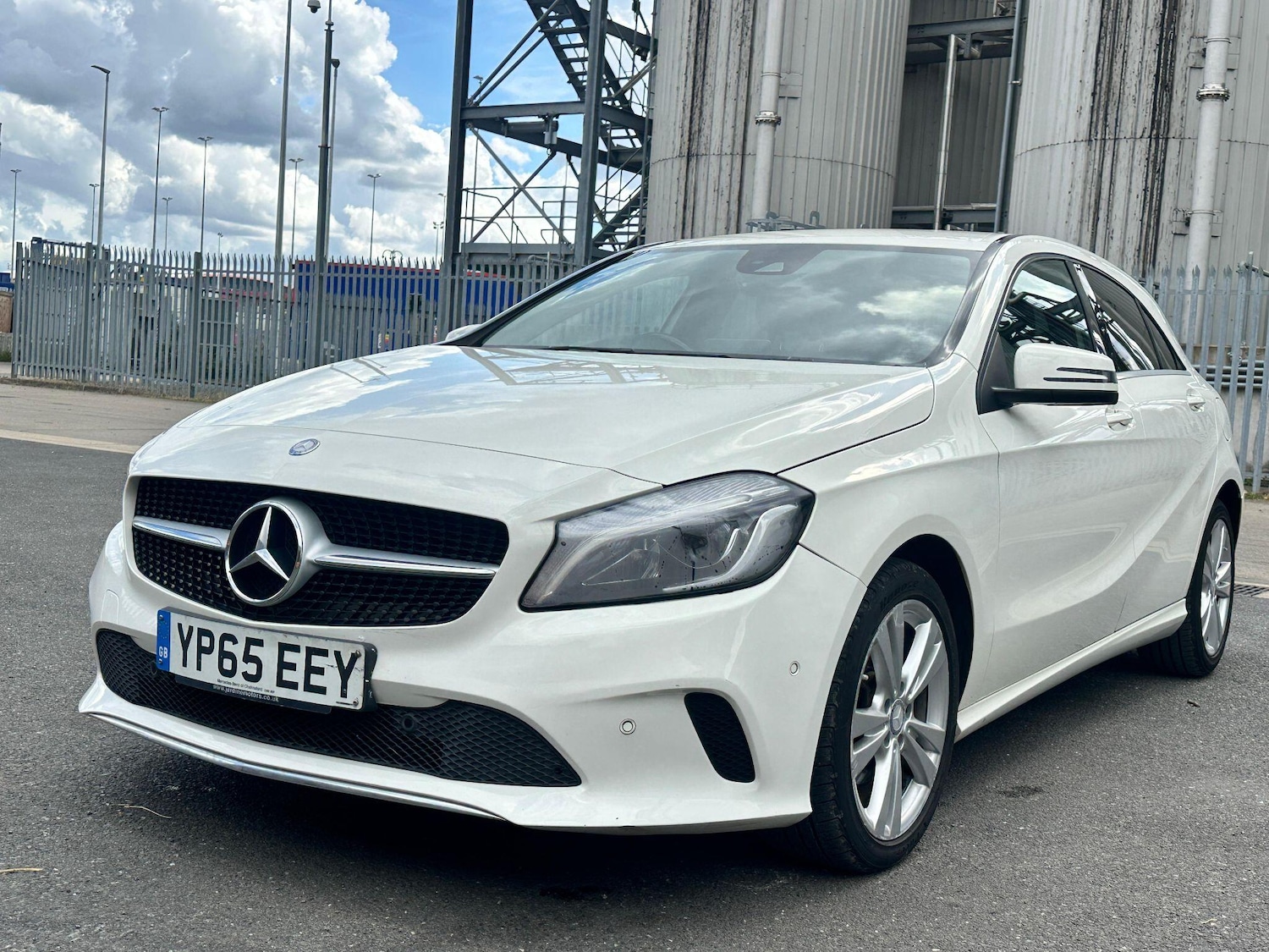Used Mercedes-Benz A-Class 2016 for sale - 76976077: Photo 3