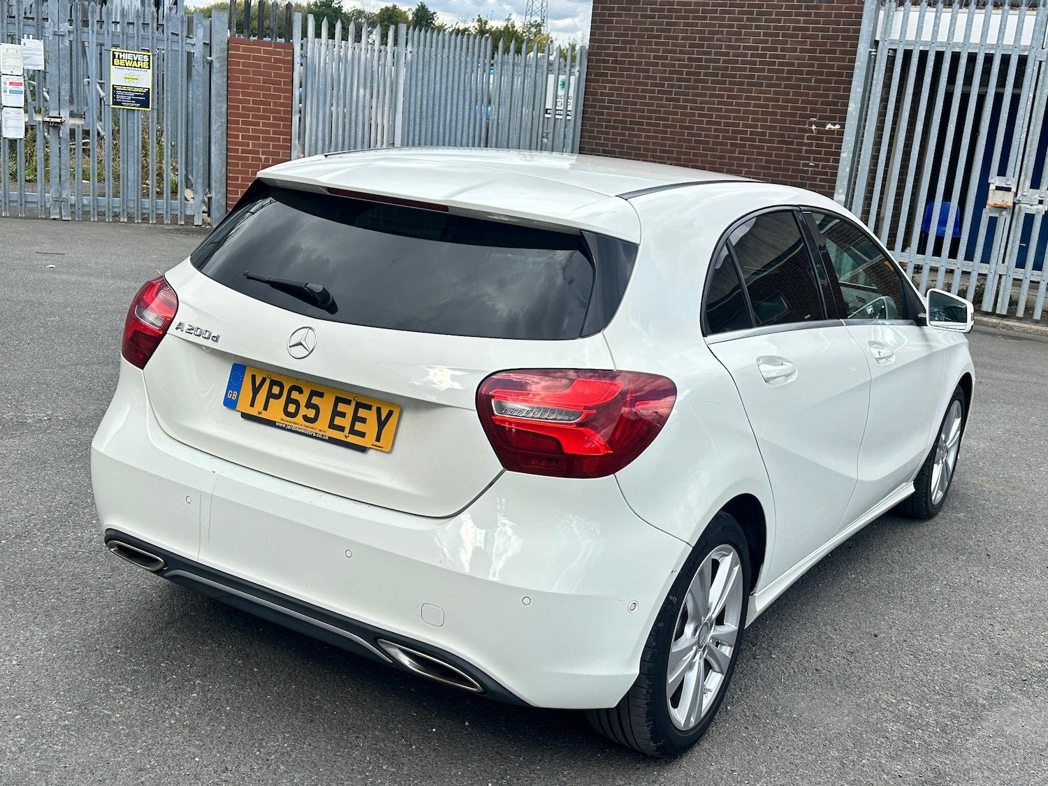 Used Mercedes-Benz A-Class 2016 for sale - 76976077: Photo 8
