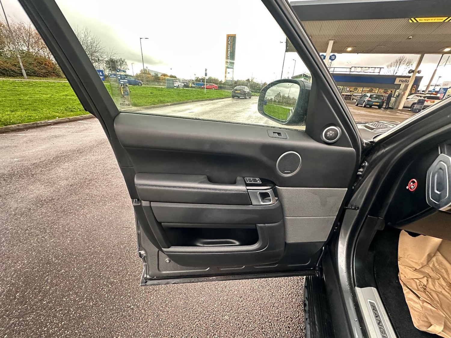 Used Land Rover Range Rover Sport 2016 for sale - 76976068: Photo 36