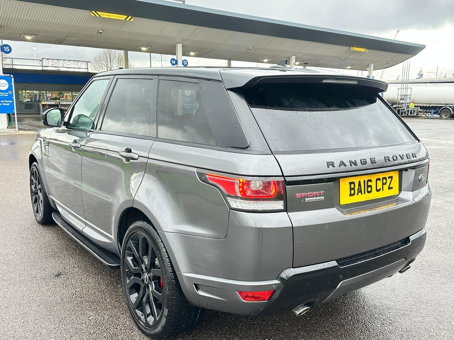 Used Land Rover Range Rover Sport 2016 for sale - 76976068: Photo 4