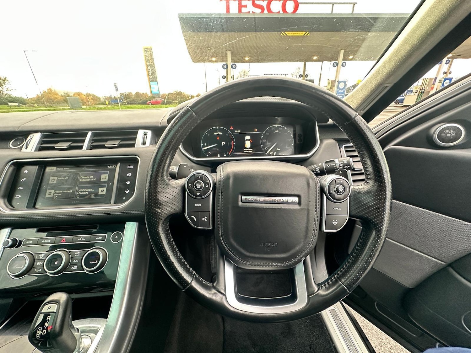Used Land Rover Range Rover Sport 2016 for sale - 76976068: Photo 46