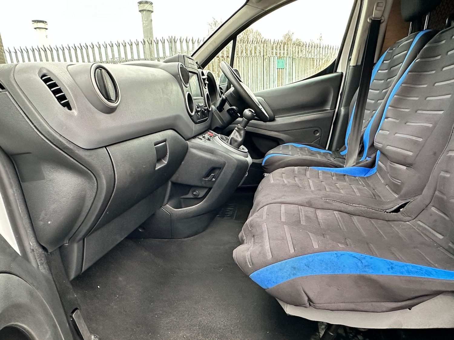 Used Peugeot Partner 2016 for sale - 76976026: Photo 18