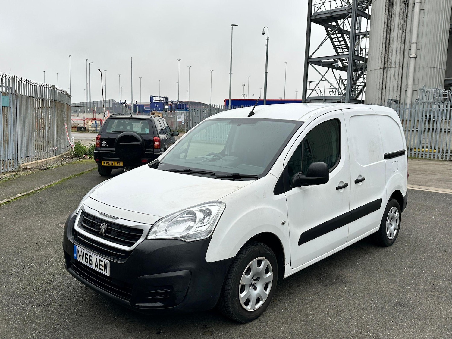 Used Peugeot Partner 2016 for sale - 76976026: Photo 2